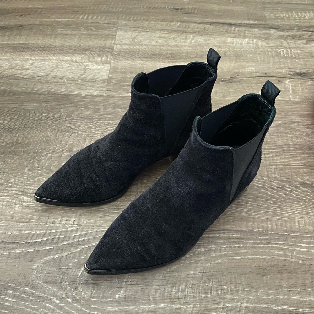 Acne Studios Jensen Boots in black suede size 37